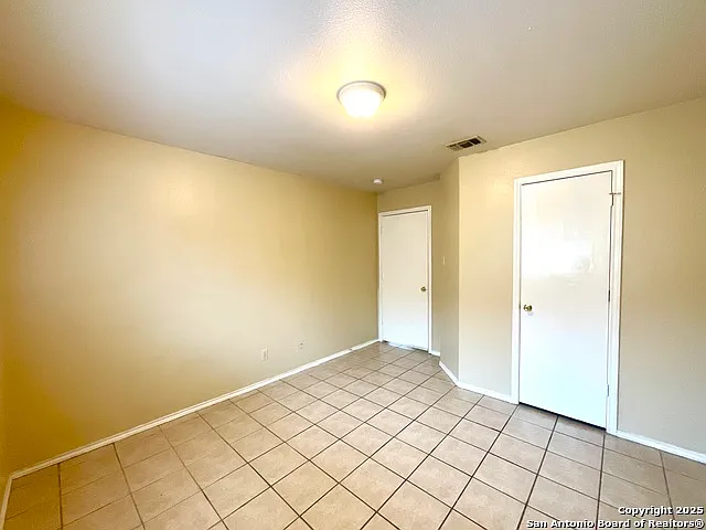 7560 Oak Chase — Photo 13