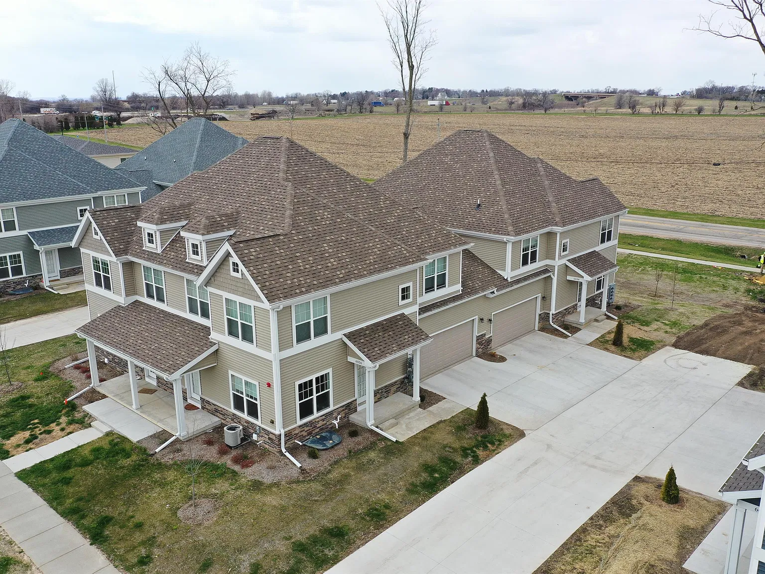 6038 Driscoll Dr — Photo 4
