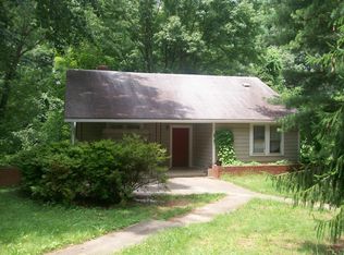 211 Lower Edgewood Rd, Candler, NC 28715