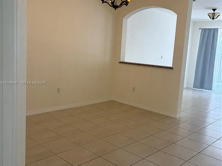 12393 SW 124th Ter — Photo 8