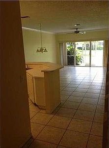 4th image of 210 SW 120th Ave