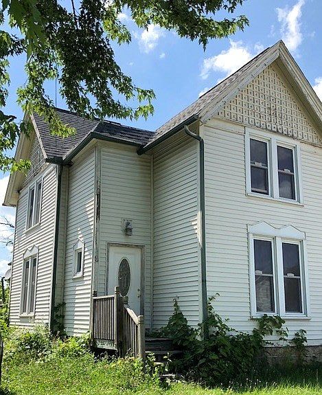 1st image of 116 Linn St