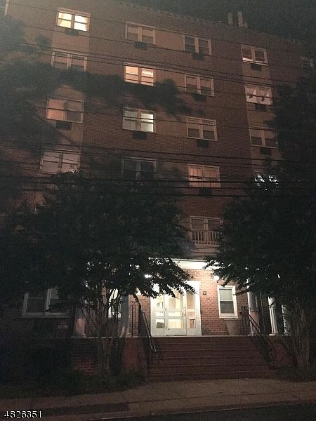 1st image of 465-73 Valley St #7H