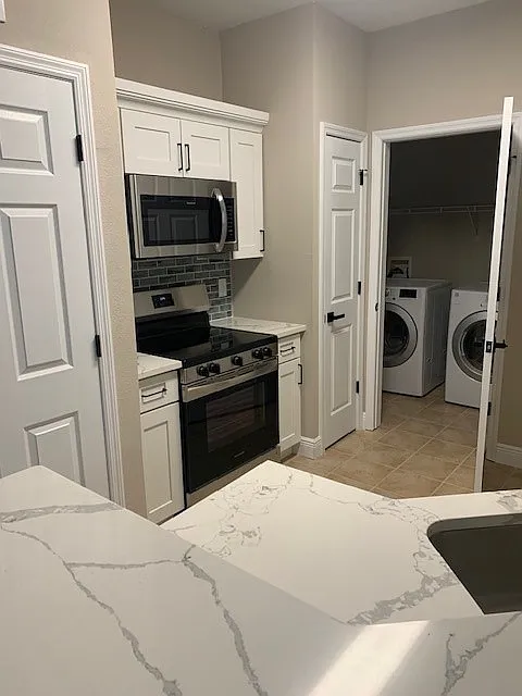 10425 Villa View Cir