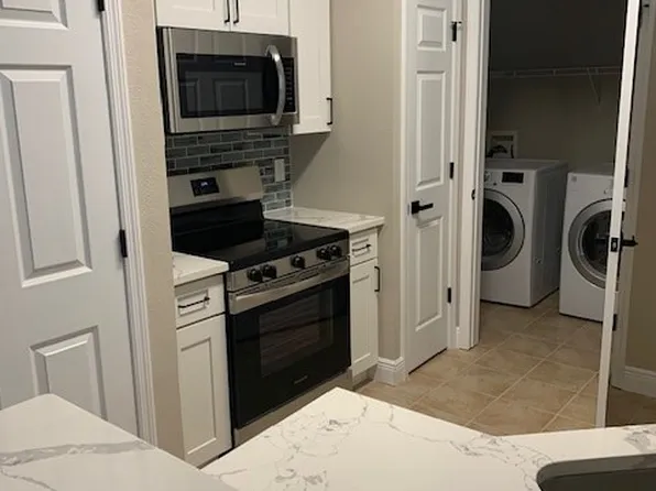 10425 Villa View Cir, Tampa, FL 33647