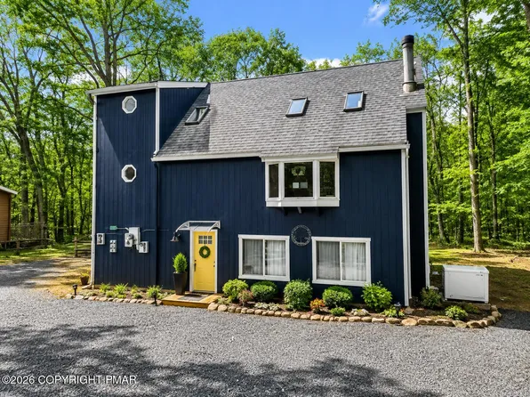 292 Paxinos Dr, Pocono Lake, PA 18347