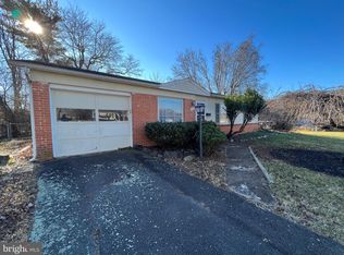 509 W Nettle Tree Rd, Sterling, VA 20164