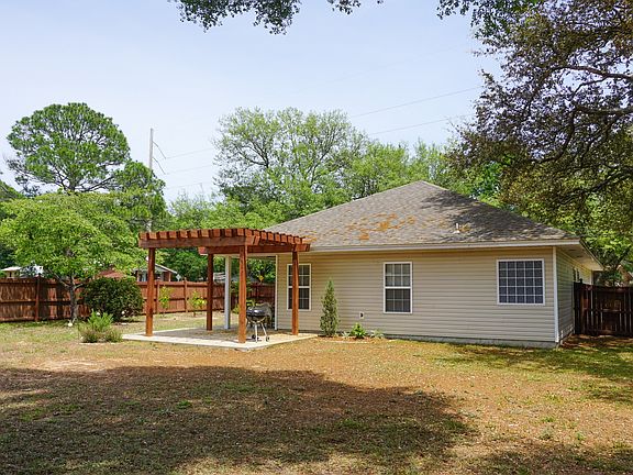 2nd image of 308 Niceville Ave