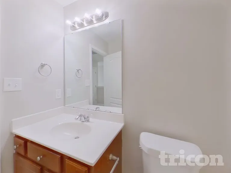 506 Glencroft Dr — Photo 14