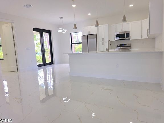 5th image of 5385 Kaspar St