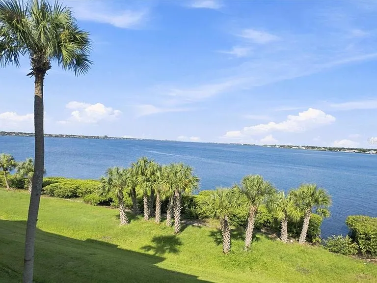 920 Tidewater Shores Loop #307 — Photo 15