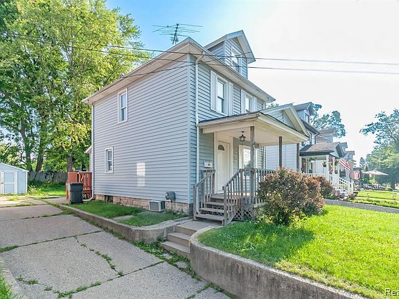 5th image of 62 Hudson Ave