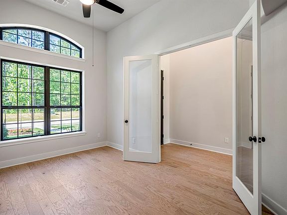 4th image of 15619 Early Bird Lane