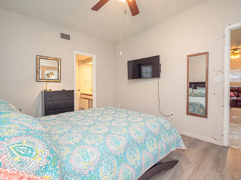 210 Oak Bay St #403 — Photo 30