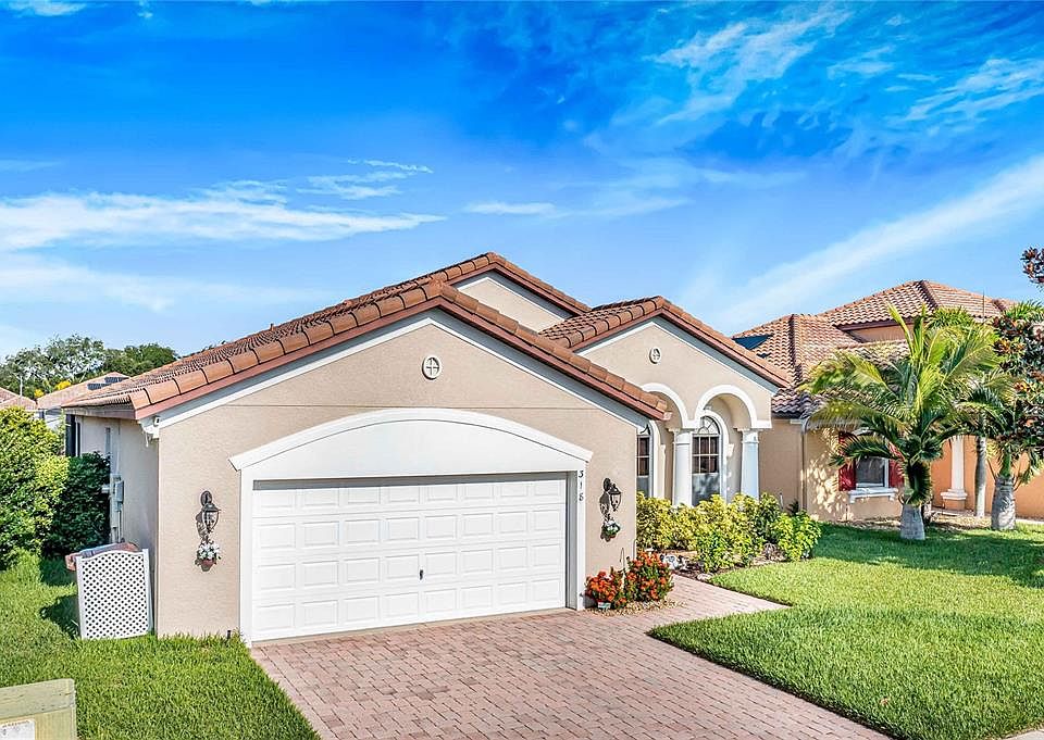 1st image of 318 VILLA SORRENTO CIRCLE