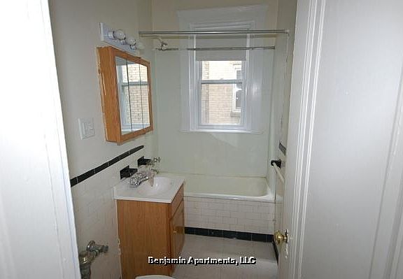 4th image of 1680-1689 Commonwealth Ave #22