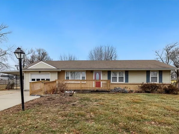 110 Southside Ct, Excelsior Springs, MO 64024