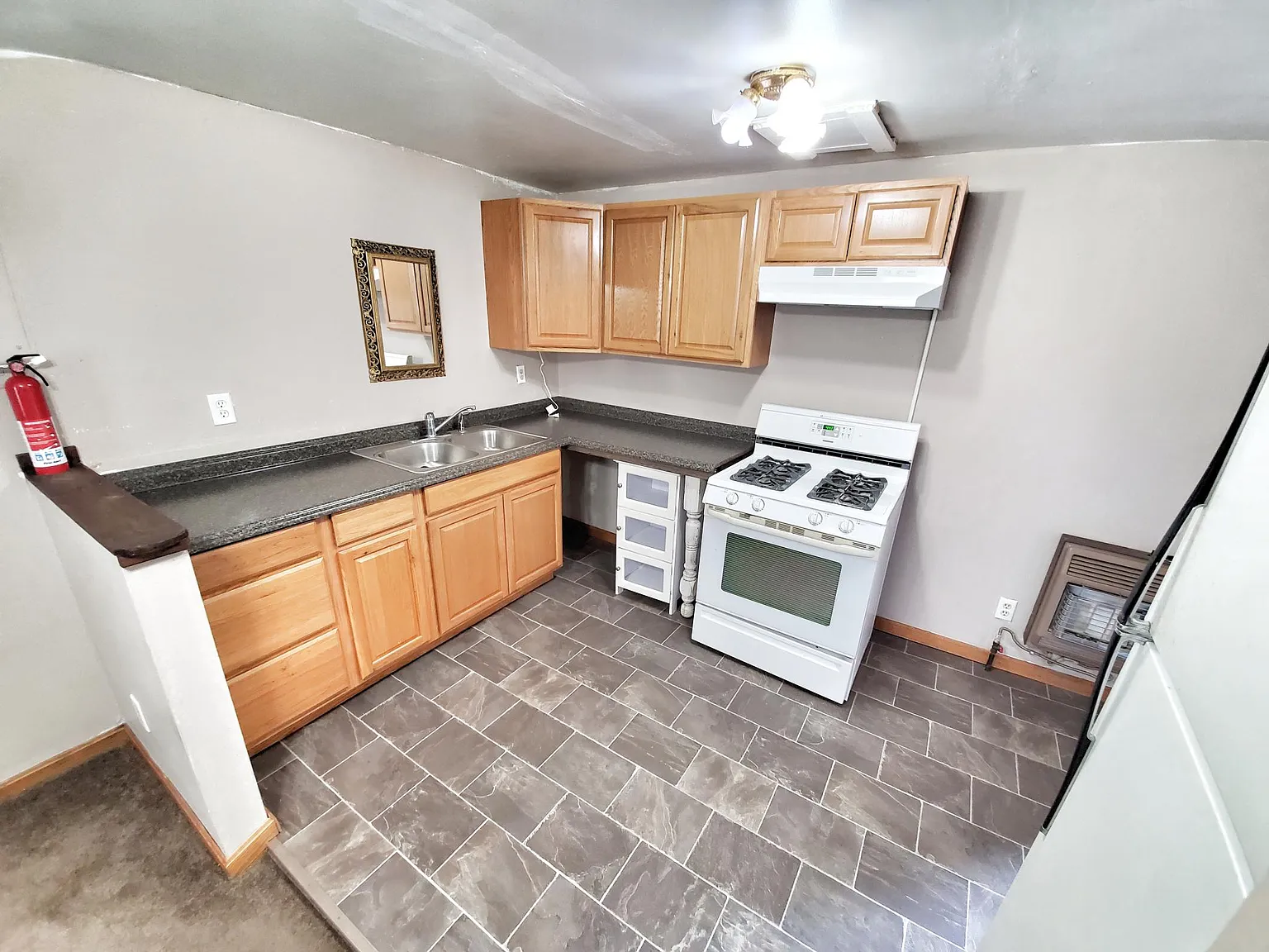 544 W Buckeye Ave — Photo 2