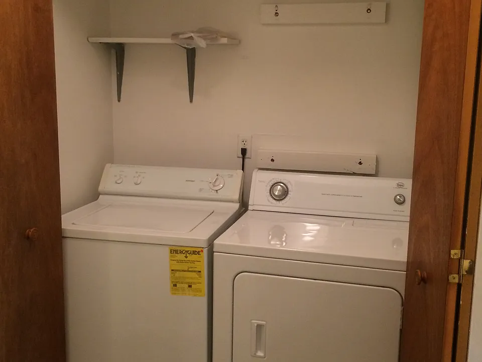 Washer and Dryer included!
