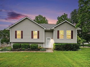 621 Woodson St, Kearney, MO 64060