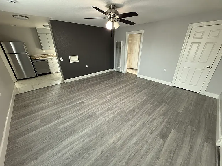1507 Jacobsen St #1/2 — Photo 1