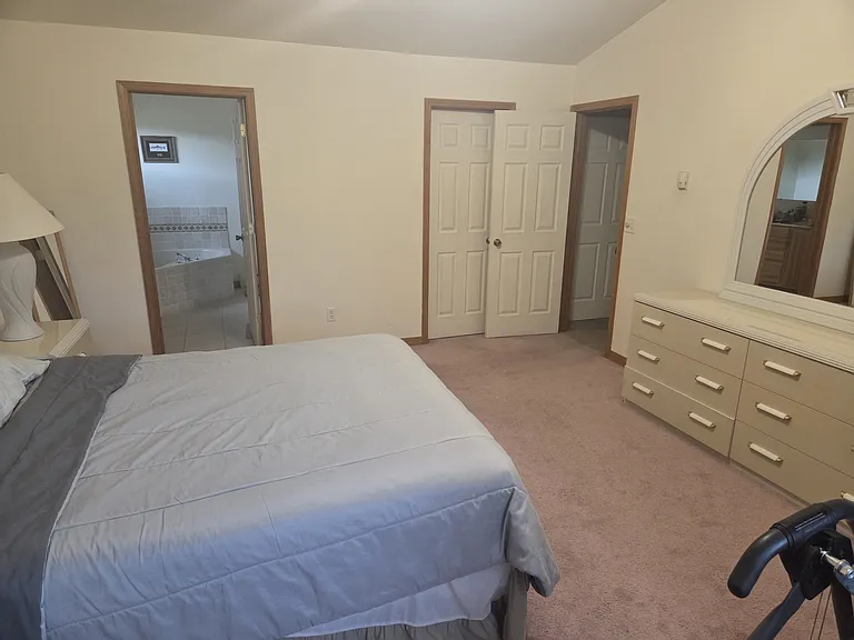 6000 Greenfield Loop — Photo 17