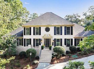 3210 Spalding Dr, Sandy Springs, GA 30350