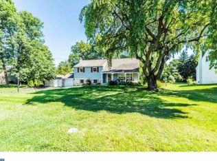81 N Traymore Ave, Warminster, PA 18974