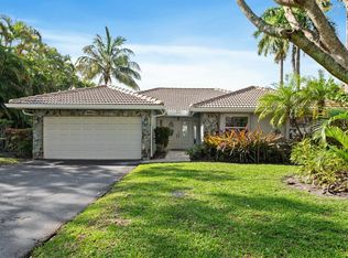 10010 NW 11th Mnr, Pompano Beach, FL 33071