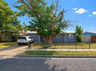 1202 Crescent Dr, Andrews, TX 79714