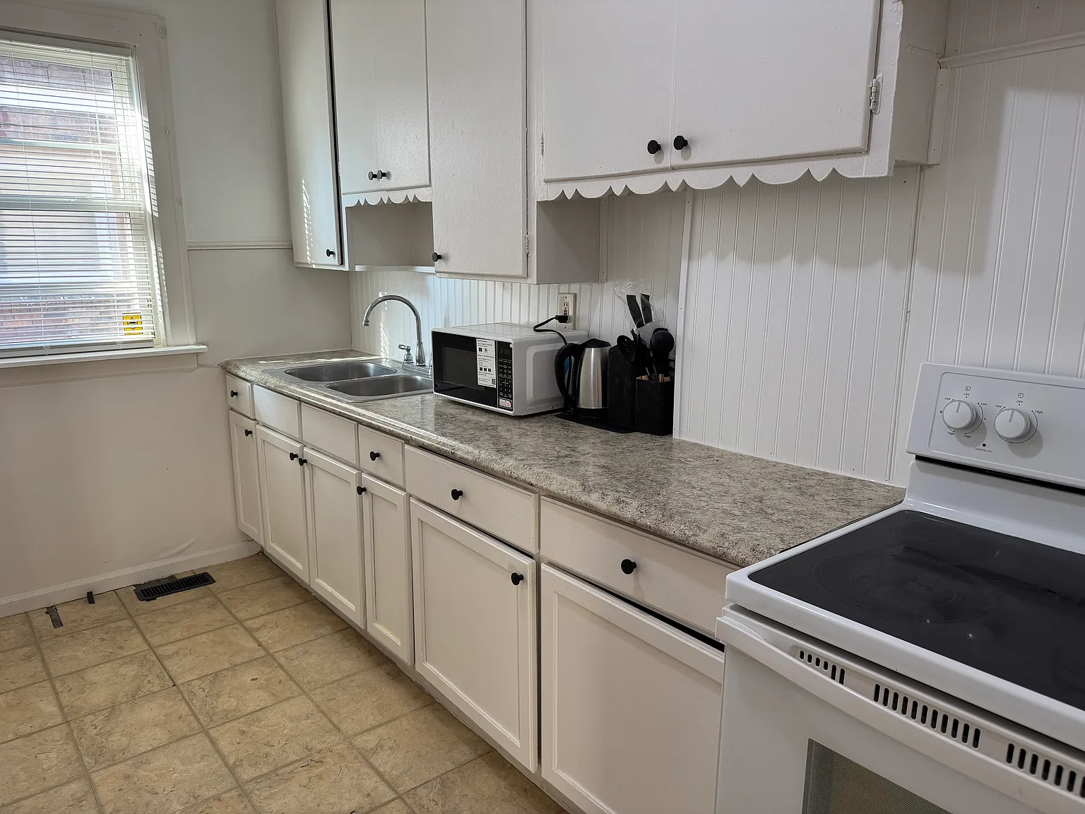 3625 Bedford St — Photo 3