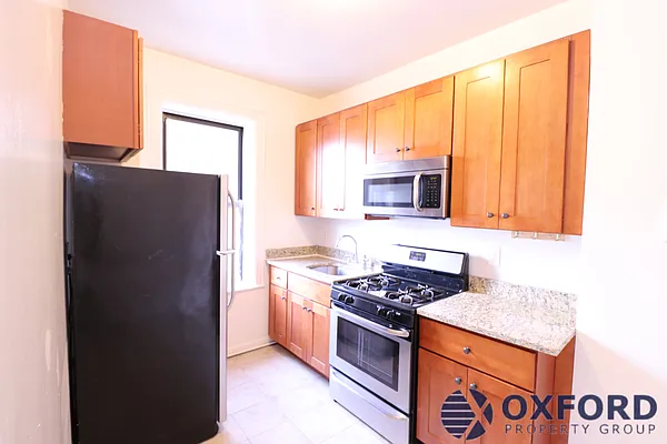 Rented by Oxford Property Group | media 4