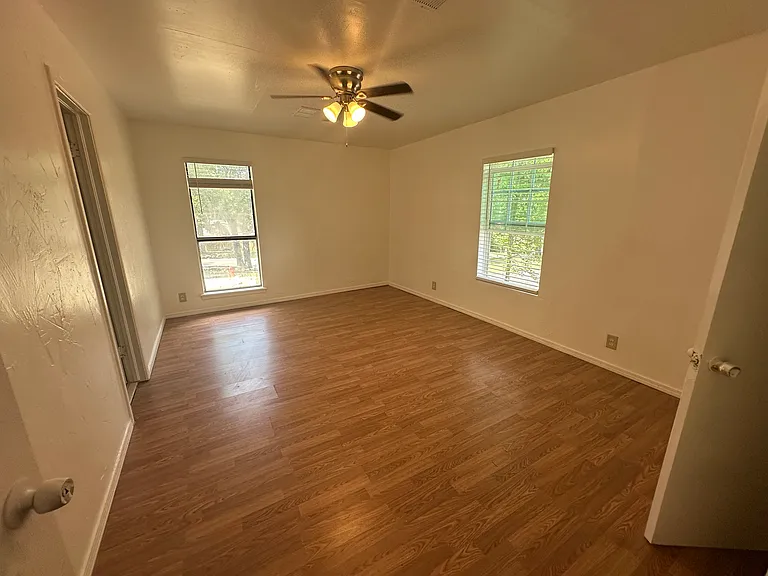 7833 S Harvard Ave — Photo 12