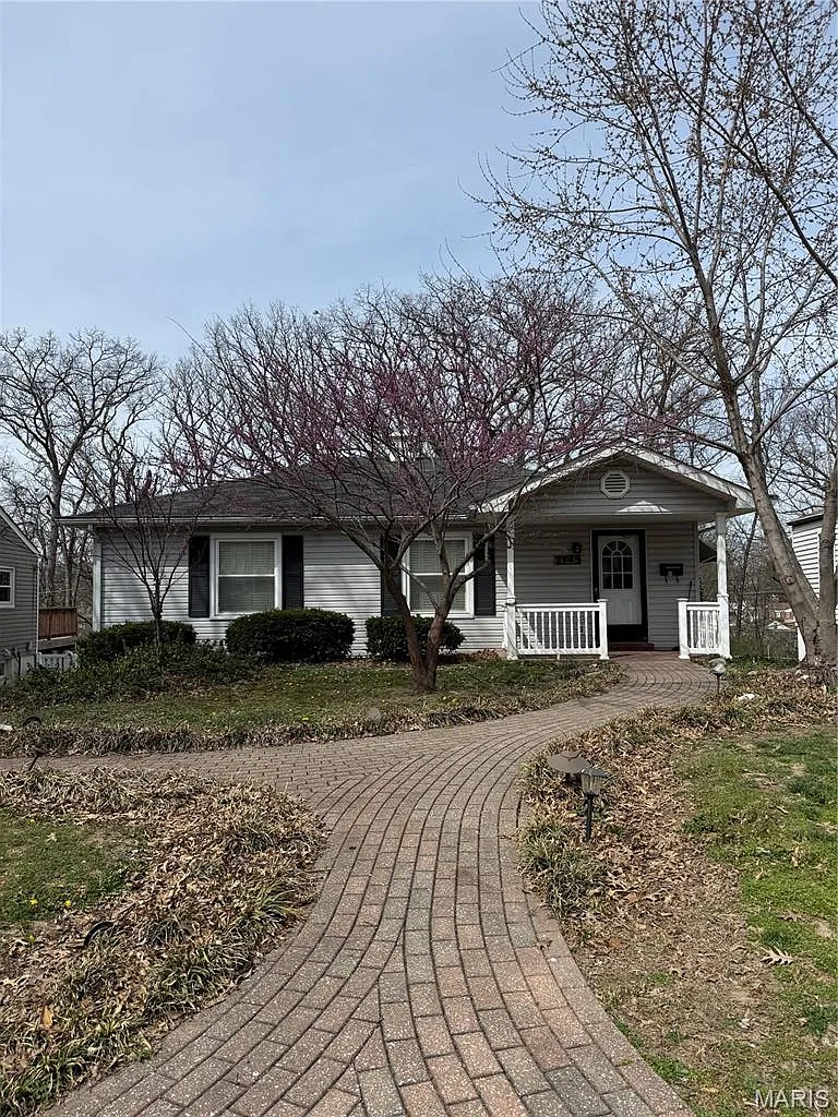 7145 Circleview Dr photo 1