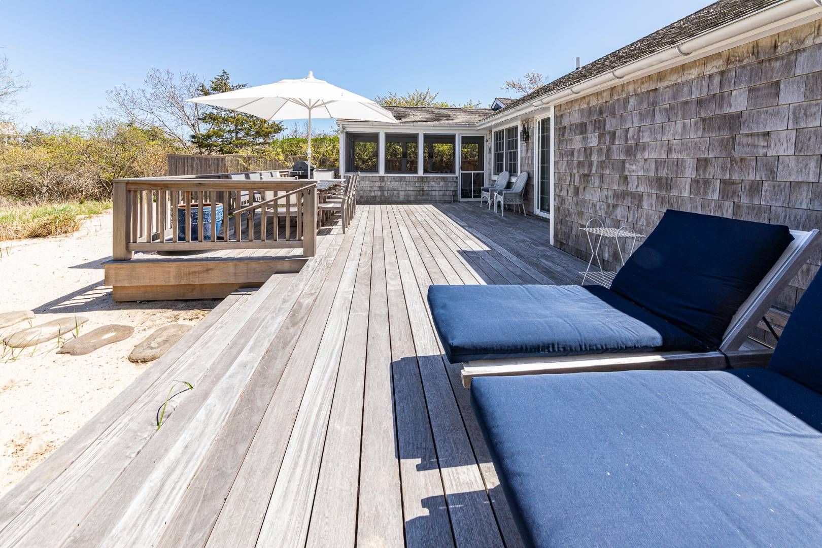 29 Beach Ave, Amagansett, NY 11930 Out East