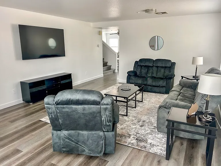 7500 E Deer Valley Rd #7 — Photo 10