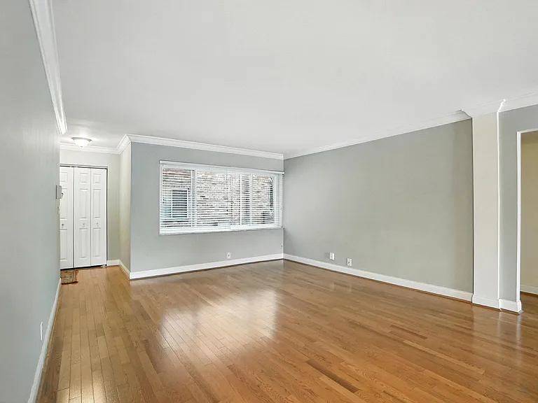 2270 Madison Rd #1B — Photo 13