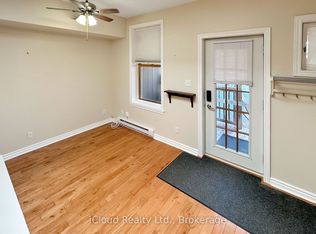 67 King St W #1, Hamilton, ON L9H 1T5
