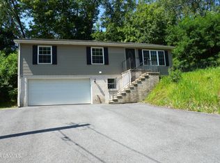 6122 Park Rd, Selinsgrove, PA 17870