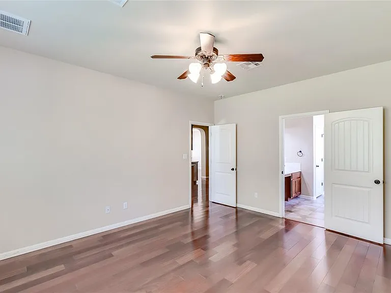 11300 Cherisse Dr — Photo 13
