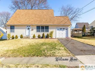 27 Ridgeview Rd, Jamesburg, NJ 08831