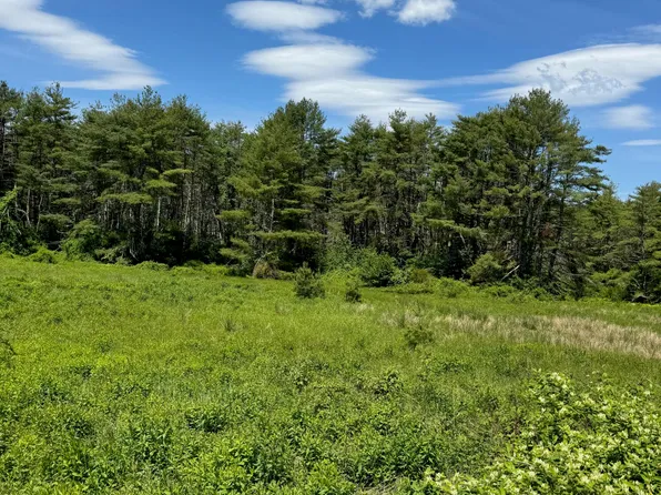 21-02 Weymouth Road, Gray, ME 04039