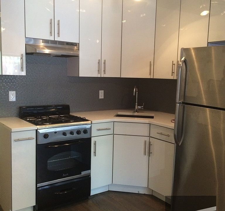 1st image of 364 Bainbridge St #Grdrn
