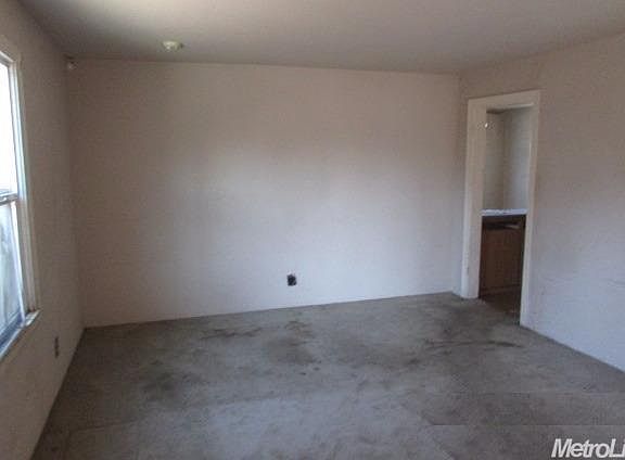 3rd image of 638 S David Ave
