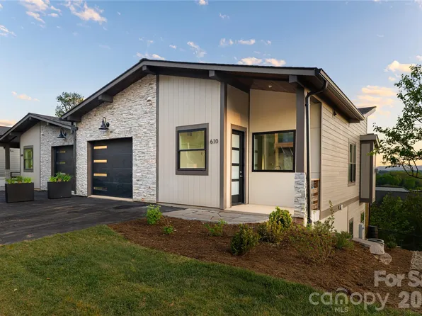 610 Storybook Villas Trl, Asheville, NC 28804