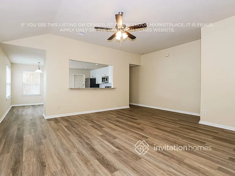 914 Doubletree Glen Dr — Photo 4