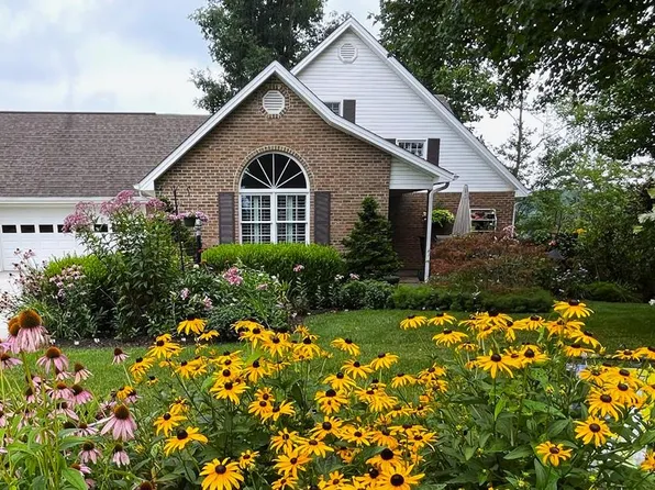 19247 Landfall Ct, Abingdon, VA 24210