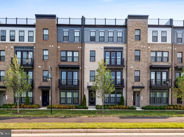 43184 Farringdon Sq, Ashburn, VA 20148