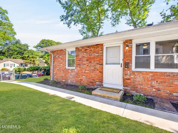 67 Beacon Blvd, Keansburg, NJ 07734
