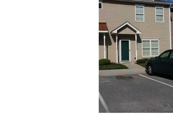 1963 Algonquin Trl, Williamsburg, VA 23185